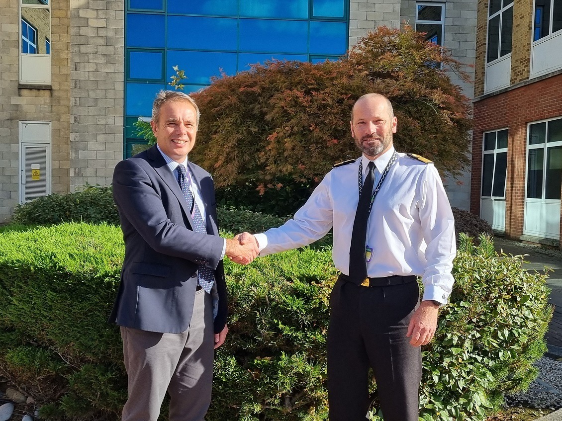 Tim James, Ascent MD and Commodore Mark Landgrill, UKMFTS TL